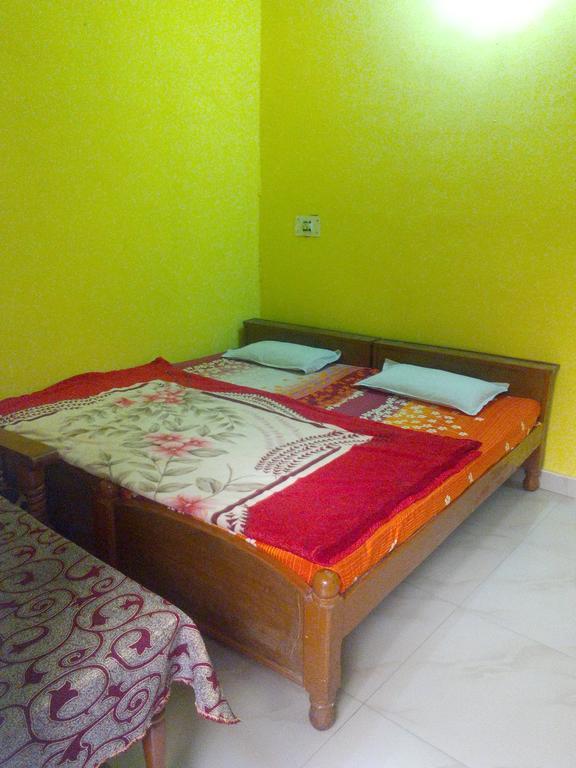 אורצ'ה Temple View Guest House מראה חיצוני תמונה
